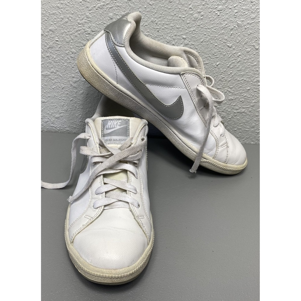 Nike Court Majestic White Gray Casual Shoes Sneakers Women's Size 9 454256-114